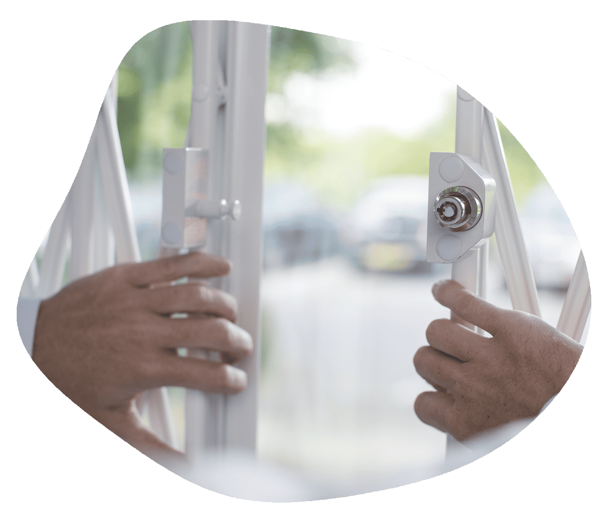 Opening Retractable Grilles Opening Retractable Grilles